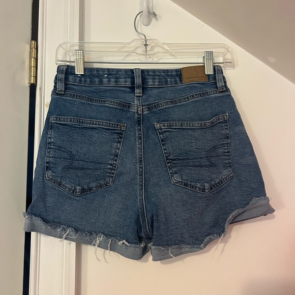 American Eagle Mom Short Size 2 - Picture 3 of 6